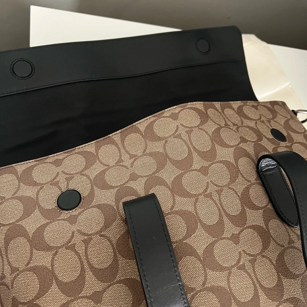 Coach Hamilton Portfolio in Signature Canvas